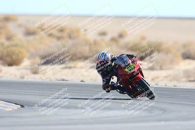 media/Jan-10-2025-CVMA Friday Practice (Fri) [[489e0da257]]/Group 4 and Trackday/Session 4 (Turn 16)/